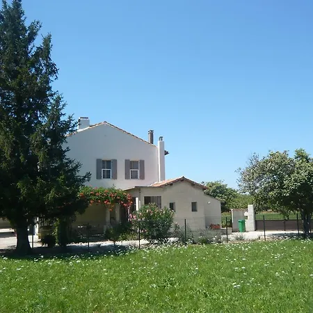Le Mas De La Verdiere Holiday home *